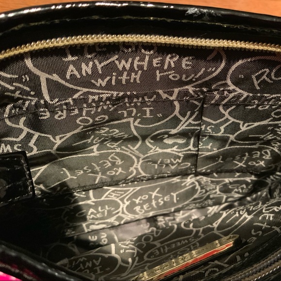 BETSEY JOHNSON CROSSBODY/SHOULDER BAG HOT PINK - Picture 4 of 5